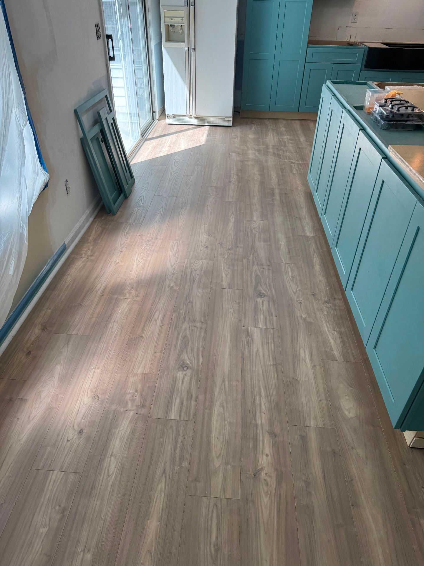 Laminate flooring in an open kitchen